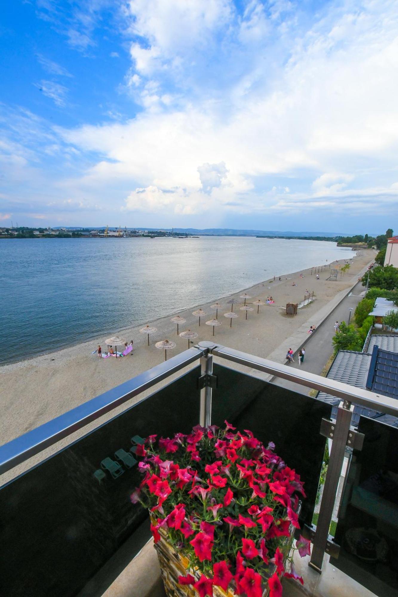 Apartman Klara Кладово Экстерьер фото